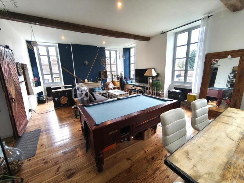 Loft - 95 m² - 4 pièces