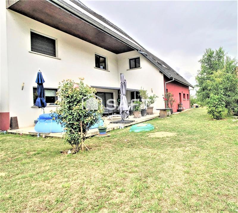 Maison - 251 m² - 11 pièces