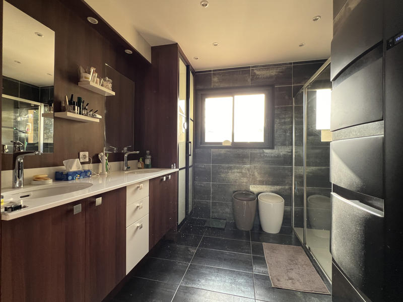 Villa - 140 m² - 5 pièces