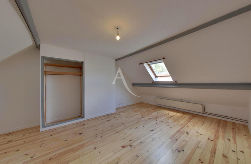 Maison - 106 m² - 5 pièces