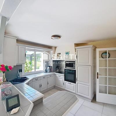 Maison - 96 m² - 6 pièces