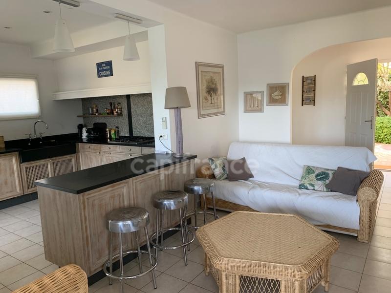 Mas - 374 m² - 15 pièces