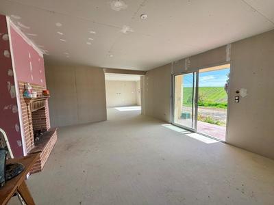 Maison de campagne - 200 m² - 2 pièces