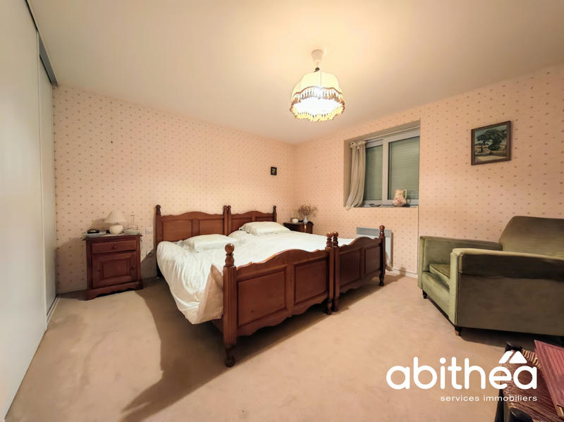 Maison - 380 m² - 12 pièces