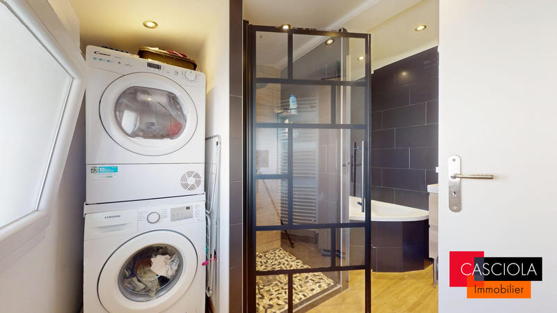 Maison - 85 m² - 4 pièces