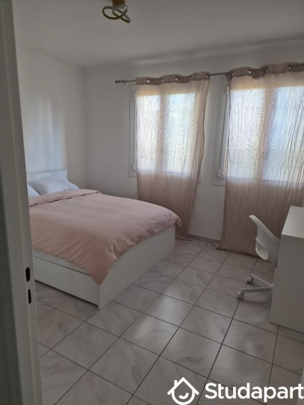 Appartement - 70 m² - 4 pièces