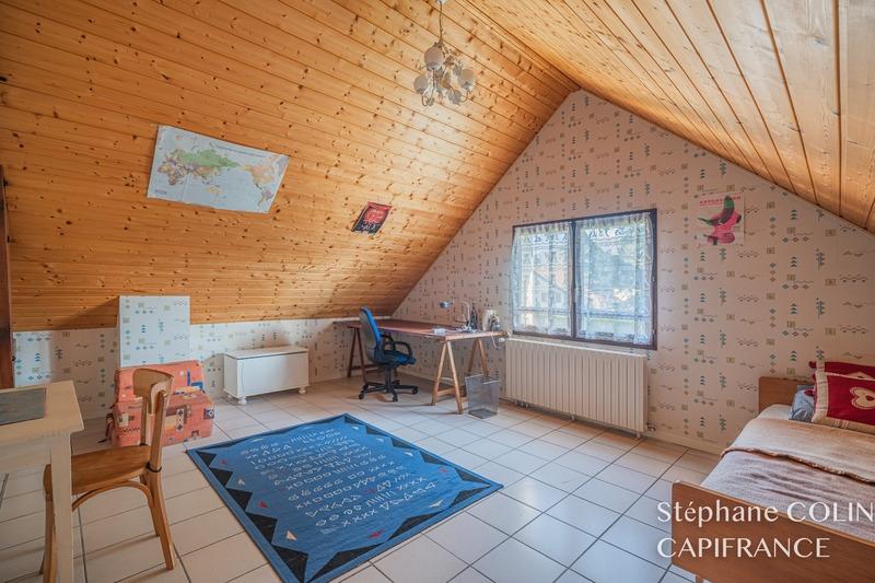 Maison - 201 m² - 8 pièces