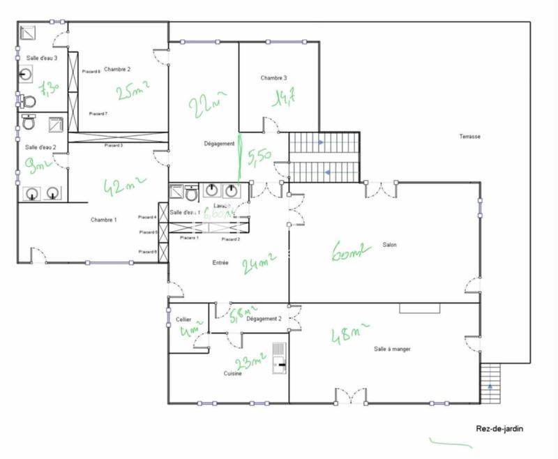 Maison - 483 m² - 6 pièces