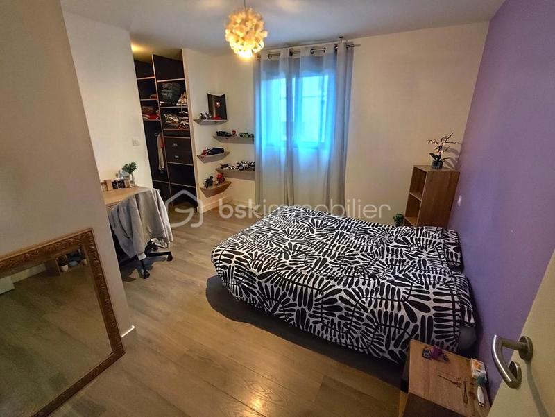 Maison - 167 m² - 9 pièces