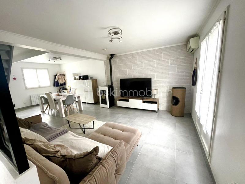 Maison - 90 m² - 5 pièces