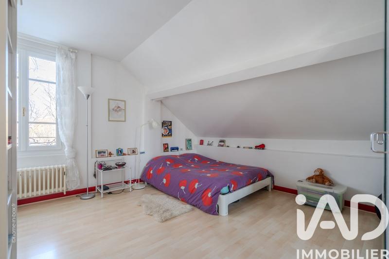 Maison - 200 m² - 8 pièces
