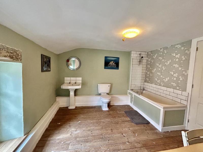 Maison - 185 m² - 7 pièces