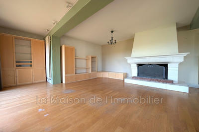 Maison - 167 m² - 8 pièces