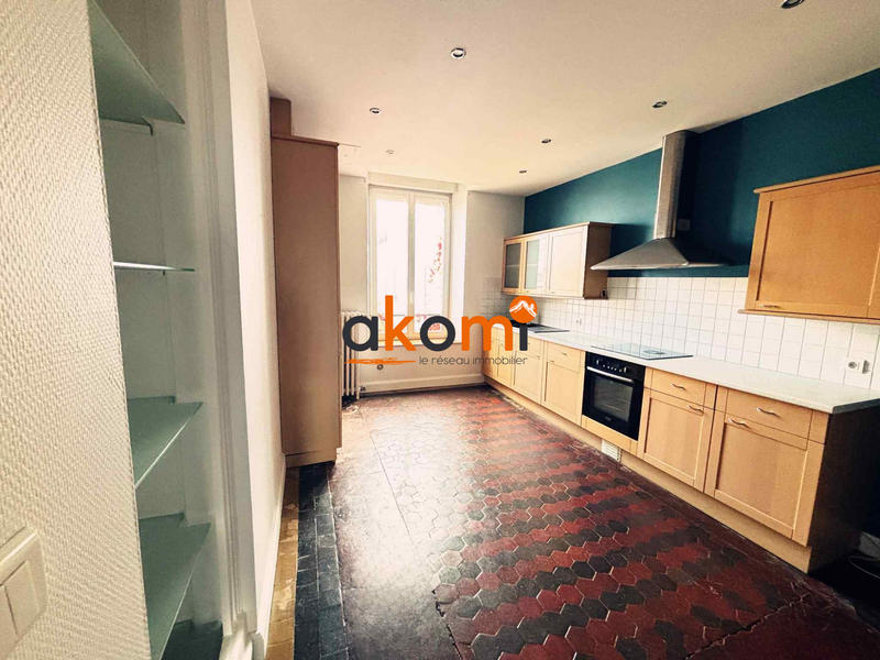 Appartement - 177 m² - 6 pièces