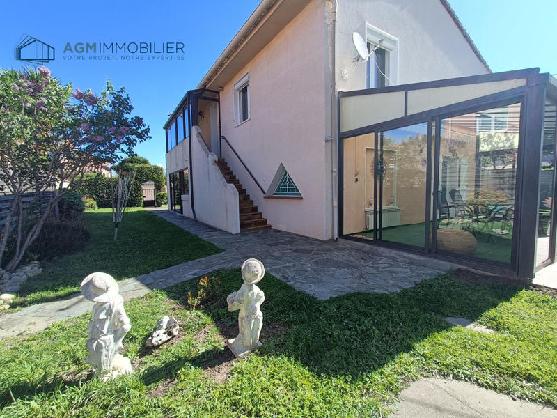 Villa - 127 m² - 6 pièces