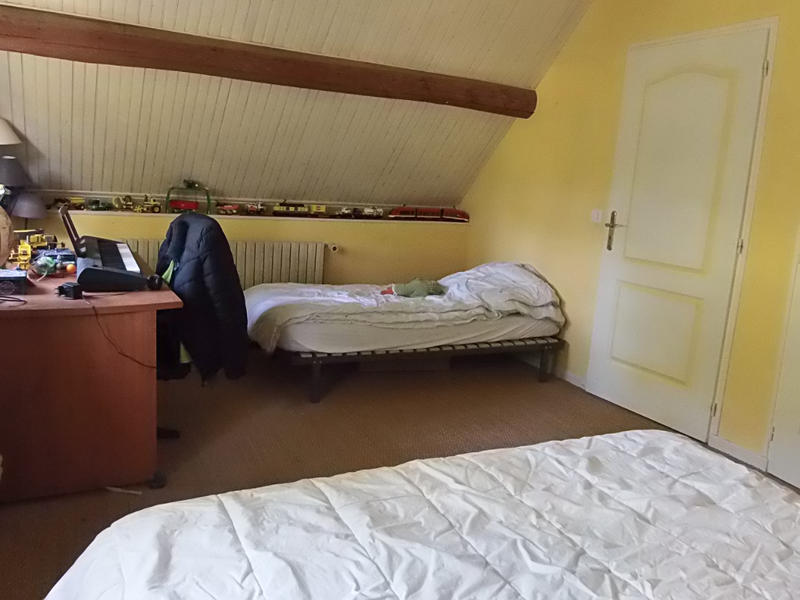 Maison - 214 m² - 8 pièces