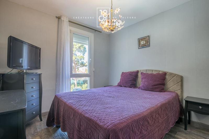 Appartement - 90 m² - 4 pièces