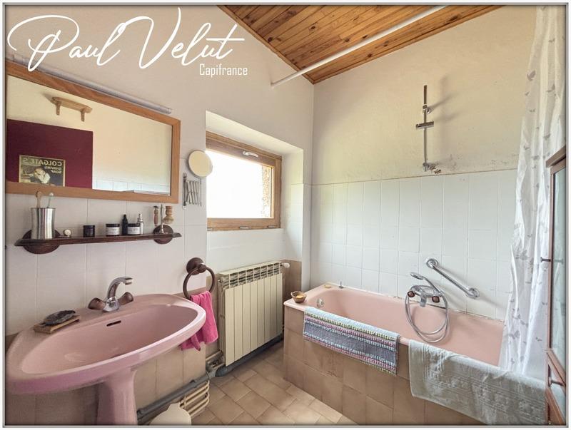 Maison - 200 m² - 7 pièces