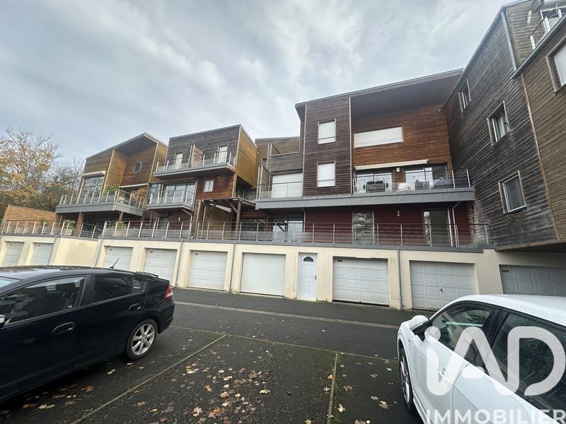 Appartement - 95 m² - 3 pièces