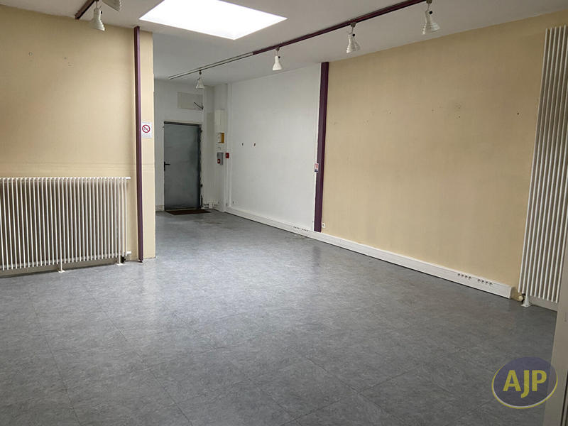 Local commercial - 50 m² - 2 pièces