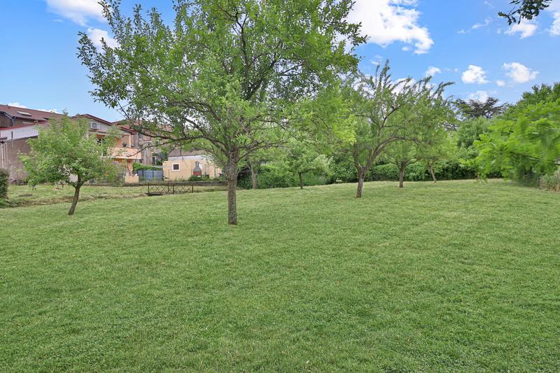 Maison - 217 m² - 10 pièces