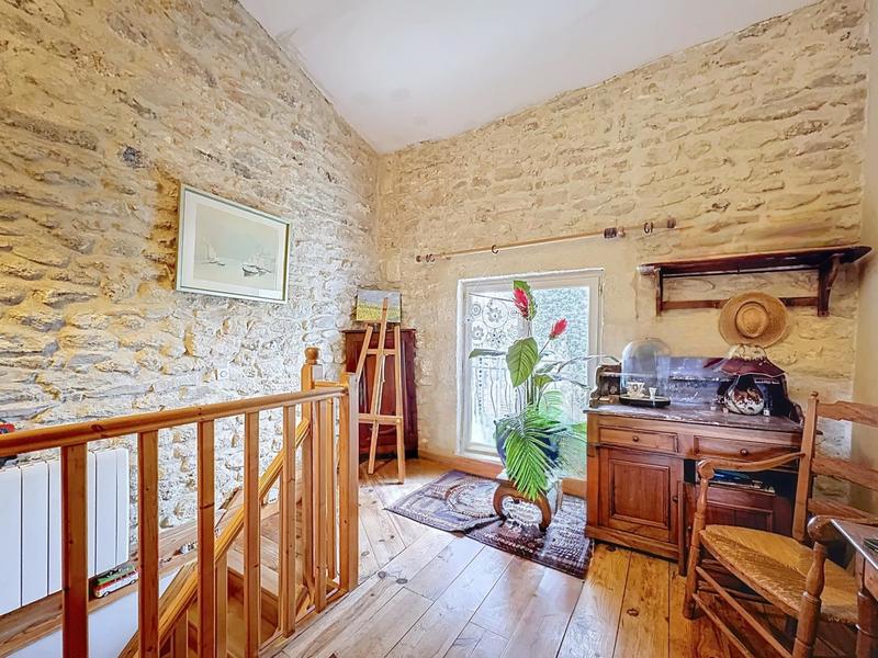 Maison - 182 m² - 6 pièces