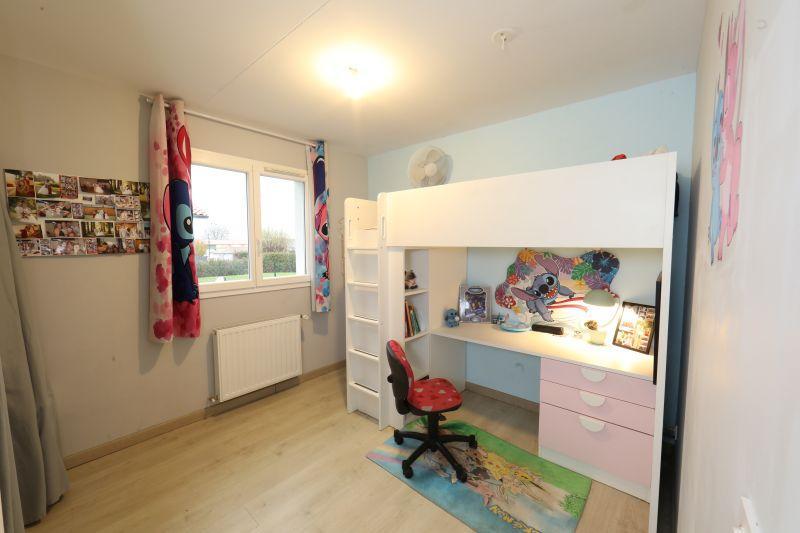 Maison contemporaine - 553 m² - 4 pièces