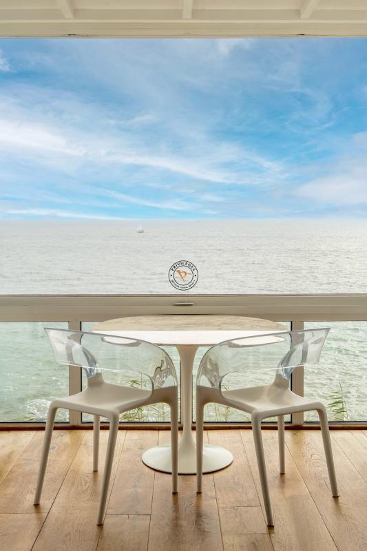 Villa - 270 m² - 6 pièces