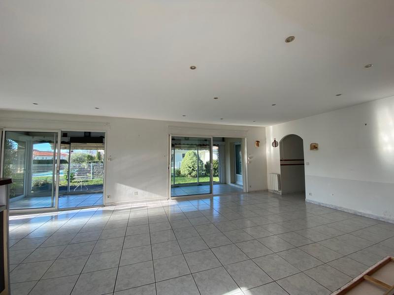 Villa - 160 m² - 5 pièces