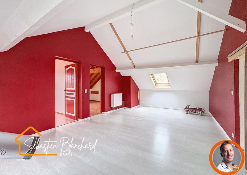 Maison - 222 m² - 9 pièces