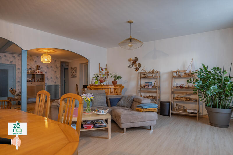 Fonds de commerce - Magasins - 200 m²