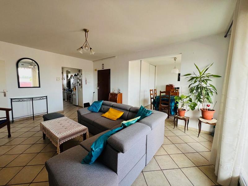 Appartement - 80 m² - 4 pièces