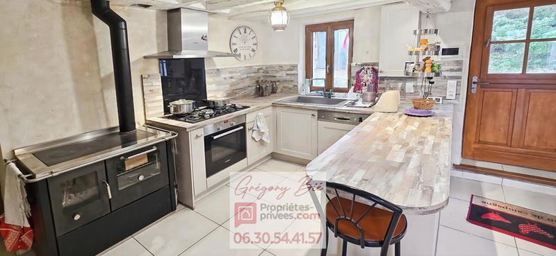 Maison - 250 m² - 10 pièces