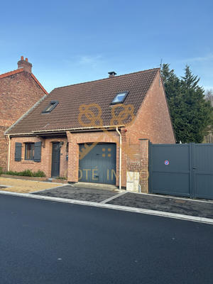 Maison - 95 m² - 5 pièces