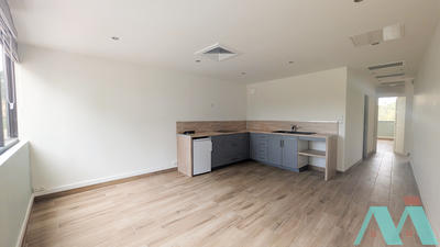 Local commercial - 158 m²