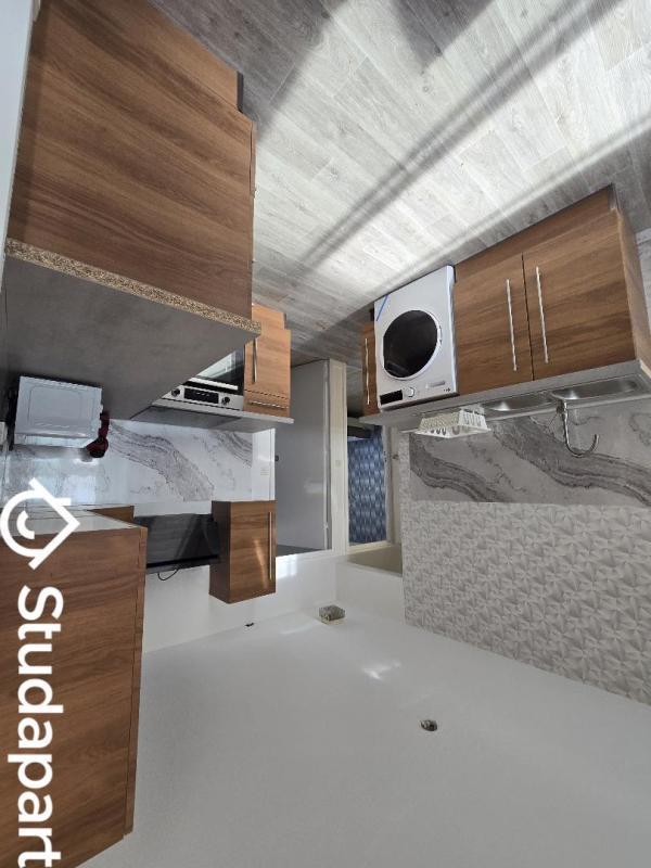 Chambre - 13 m² - 1 pièce