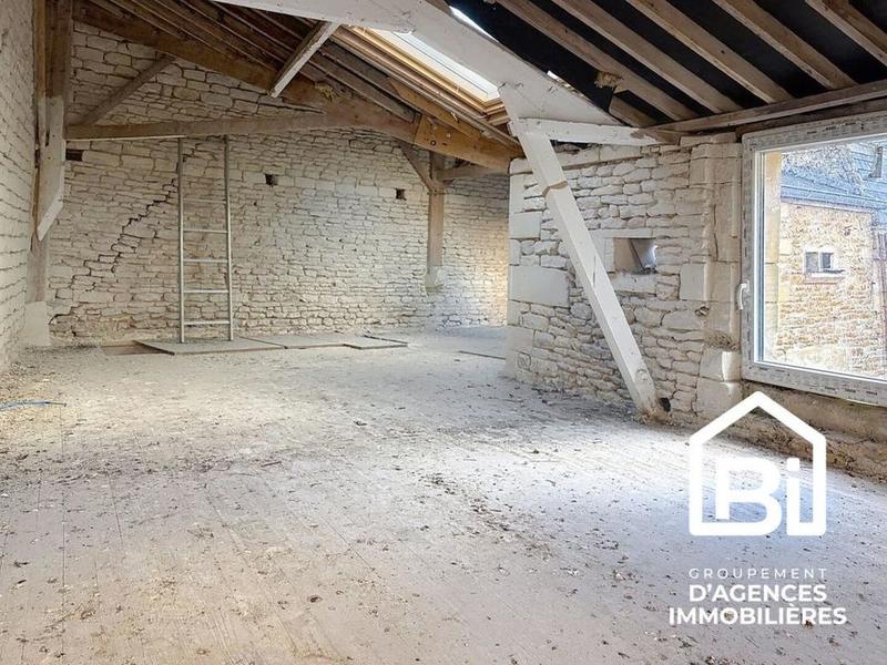 Maison - 338 m² - 12 pièces