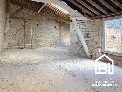 Maison - 338 m² - 12 pièces