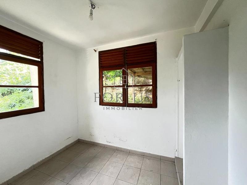 Maison - 144 m² - 9 pièces