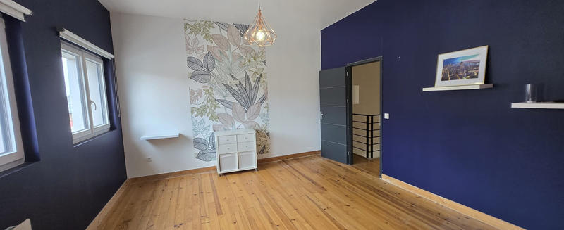 Loft - 153 m² - 5 pièces