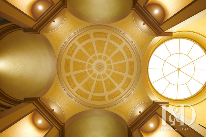 Maison - 460 m² - 10 pièces