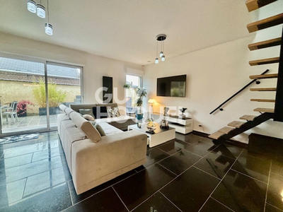 Maison - 144 m² - 4 pièces