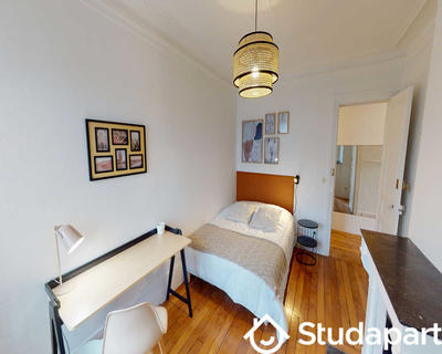 Chambre - 75 m² - 1 pièce