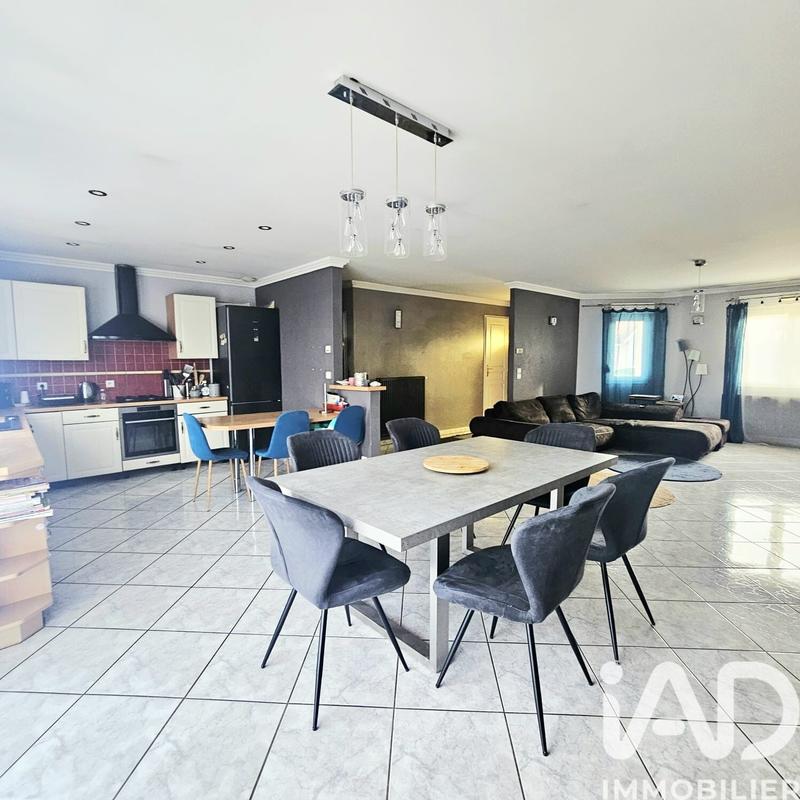 Maison - 102 m² - 5 pièces