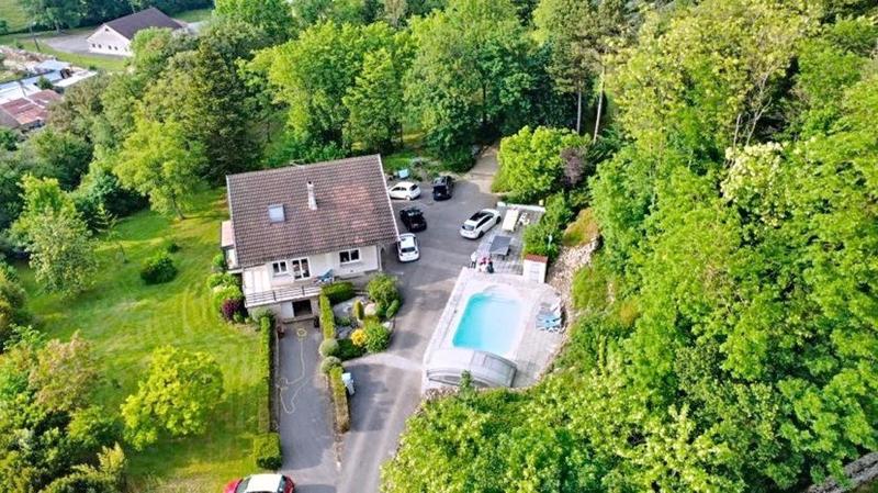 Maison - 161 m² - 8 pièces