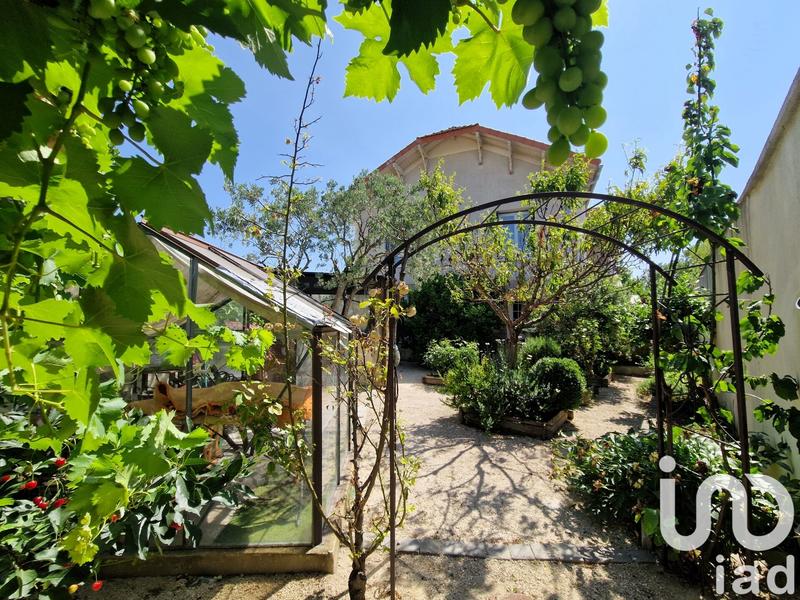 Maison - 202 m² - 10 pièces