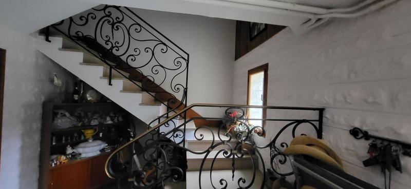 Maison - 272 m² - 10 pièces