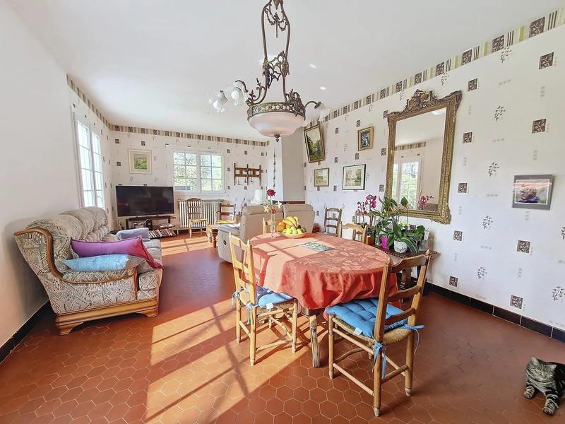 Maison - 127 m² - 6 pièces