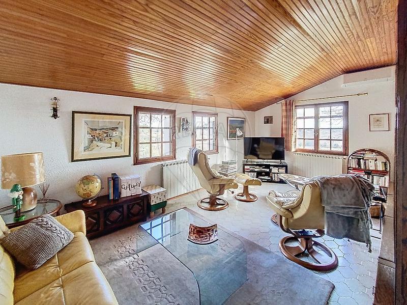 Maison - 128 m² - 7 pièces