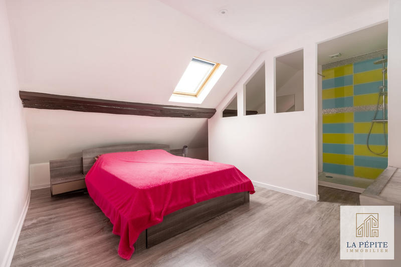 Maison - 95 m² - 4 pièces